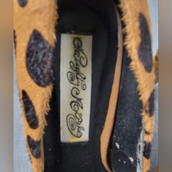 NAUGHTY Monday Faux Fur Leppard Print Peep Toe Platform Heel with Chain … - Picture 8 of 11